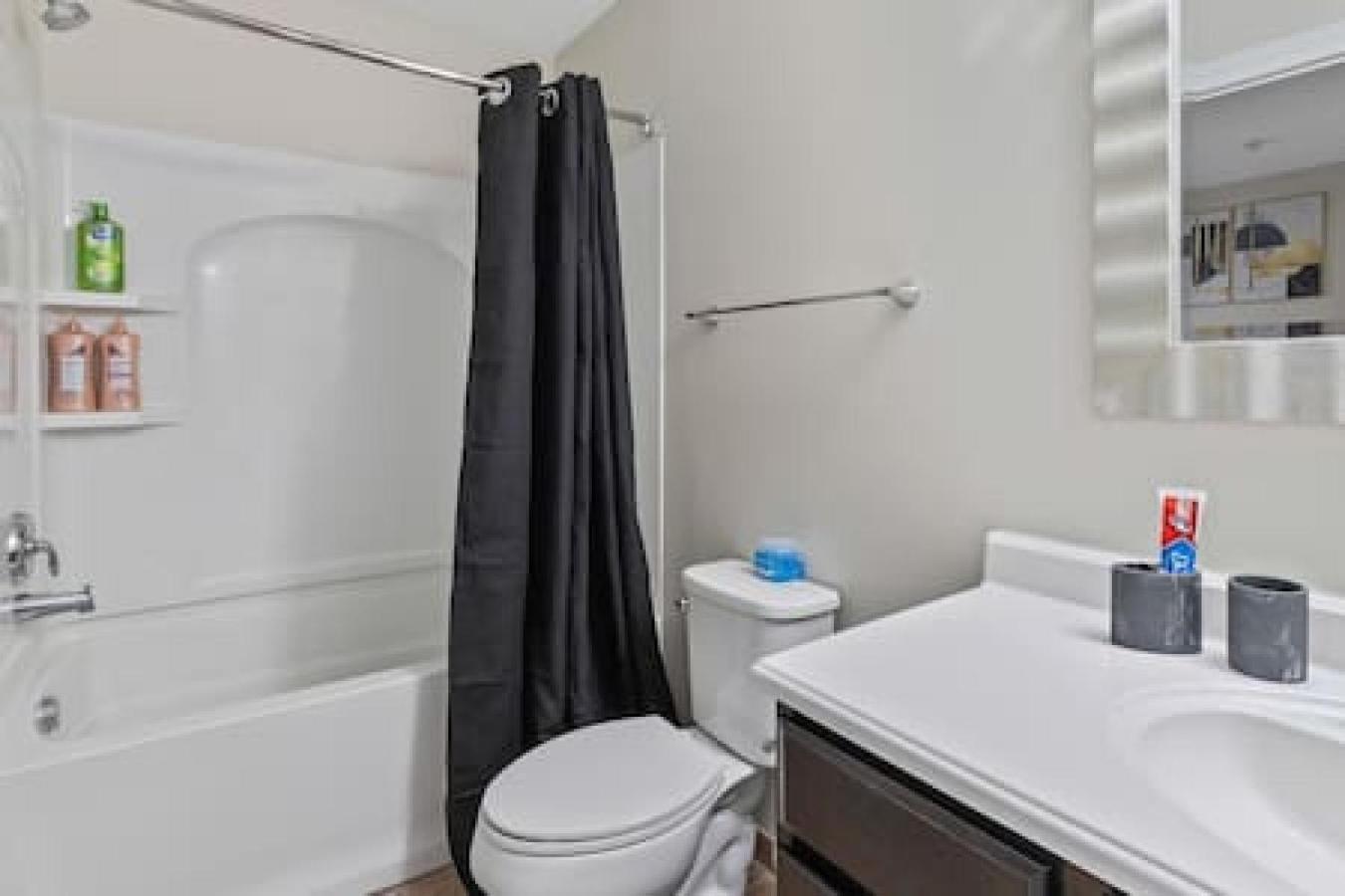 Affordable 1-Br By Dmc Detroit Lägenhet Exteriör bild